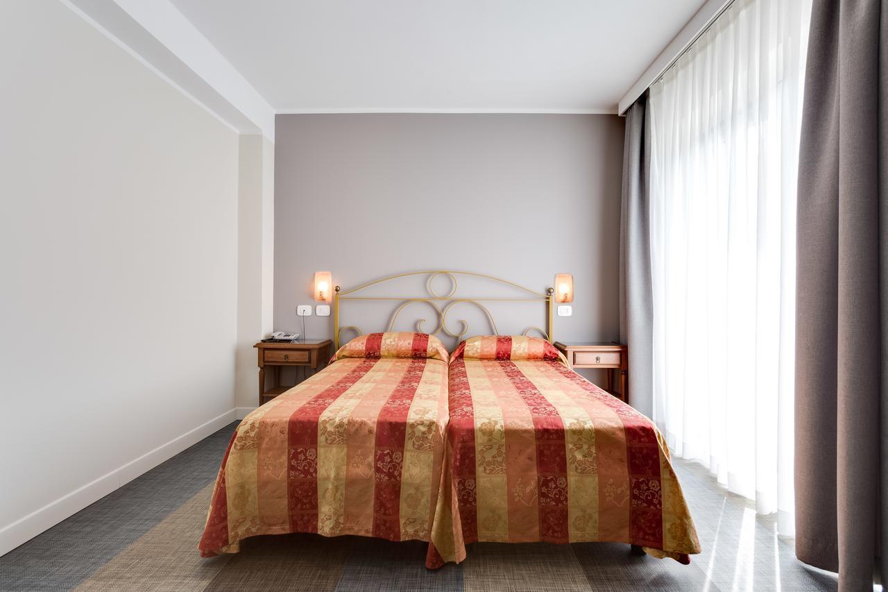Hotel Europa Гарда Екстер'єр фото